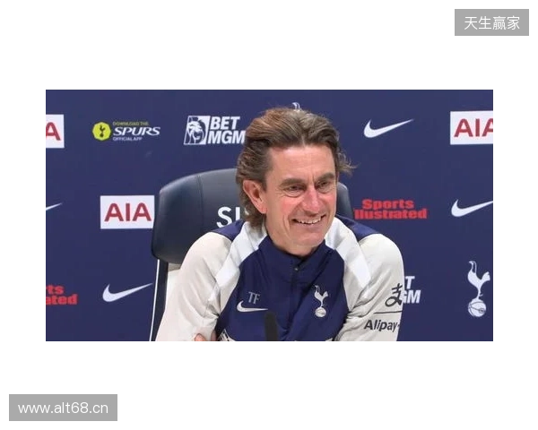 弗兰克：水晶宫体系和曼联相似？不同的球队不能拿来相提并论