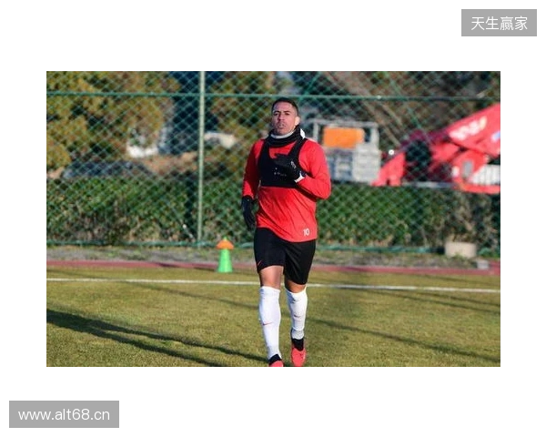 记者：韦世豪当蓉城队长并不意外 他和罗慕洛刘殿座携手带队前进