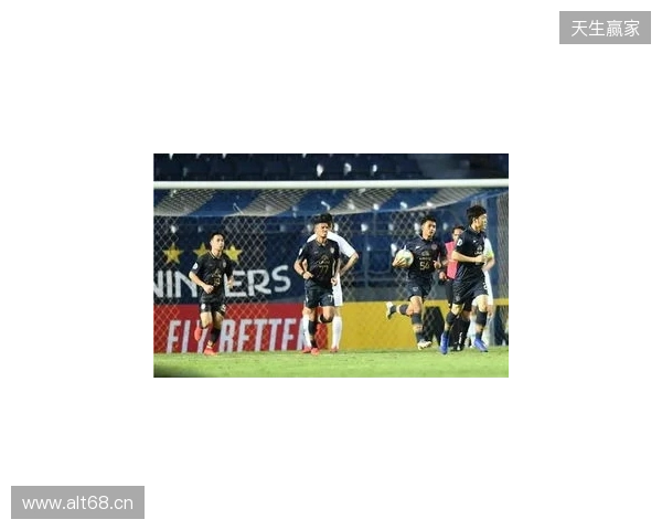 武里南联主帅:虽然申花排名并不靠前,但我们绝不会轻视他们 武里南联主帅:虽然申花排名并不靠前,但我们绝不会轻视他们